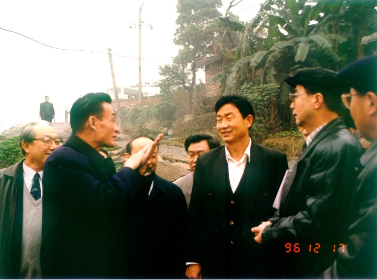 重庆高家花园嘉陵江大桥（1998年9月）